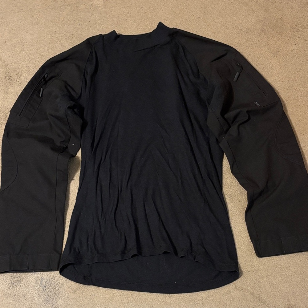 Men's Black Long-Sleeve Tactical Crew Shirt